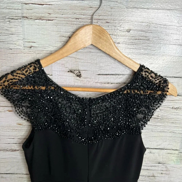Xscape black midi dress  size 2 with beads - Picture 5 of 9